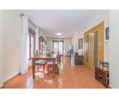 CHALET EN OTURA