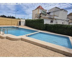 Chalet adosado en zona Carrefour