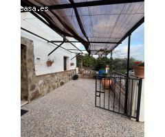 Casa con terreno en Venta en Alcútar, Málaga