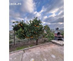 Casa con terreno en Venta en Alcútar, Málaga
