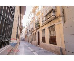 APARTAMENTO EN CENTRO HISTÓRICO CON LICENCIA TURÍSTICA