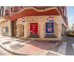 LOCAL EN CALLE MARMOLES
