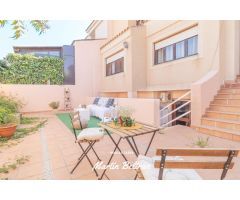 Exclusivo chalet independiente en Nueva Almería, a solo 3 minutos de la playa.