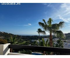 Apartamento en Venta en Benahavís, Málaga