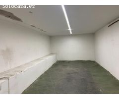 Enorme plaza de garaje más trastero anexo
