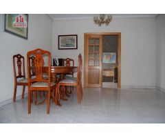 CASA CON PARCELA EN LA ZONA DE LA CUÑA