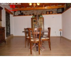 MAGNÍFICA CASA RESTAURADA EN REZA