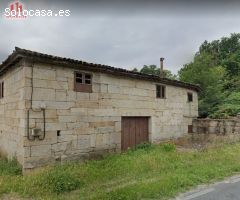 CASA DE PIEDRA PARA REFORMAR EN UN PUEBLO DE AMOEIRO Y CERCA DE OURENSE