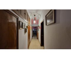 AMPLIA VIVIENDA EN PLENO CENTRO DE OURENSE