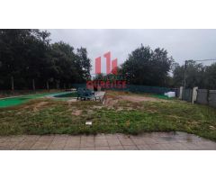 PARCELA  DE MÁS DE 700 m2 CON PEQUEÑA CASA DE RECREO EN SANTA CRUZ DE ARRABALDO