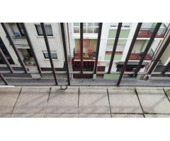 AMPLIO PISO CERCA DE LOS JUZGADOS NUEVOS, EN EL BARRIO DEL COUTO.