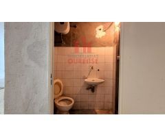 LOCAL COMERCIAL CON ZONA DE CARGA Y DESCARGA EN SU ENTRADA