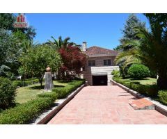 ESTUPENDO CHALET CON PISCINA Y PARCELA EN COLES