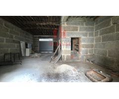 LOCAL COMERCIAL SITUADO EN EL COUTO, CERCA DE LOS JUZGADOS.
