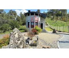 EXCLUSIVO CHALET CON PISCINA A CINCO MINUTOS DE OURENSE
