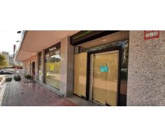 Se vende local comercial en Benidorm, zona av. alfonso puchades