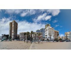 Piso de lujo de 4 dorm. en primera línea de la Playa de Poniente - www.inmobiliarialesdunes.com