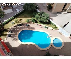 Apartamento de 1 dormitorio, 1 baño, parking y piscina comunitaria, en zona de Levante
