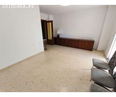Piso de 3 dorm. con plaza de parking numerada en zona Nuevos Juzgados - www.inmobiliarialesdunes.com