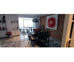 Fantastico piso situado en primera linea de Playa Levante. 2 habitaciones y 2 baños. Reformado