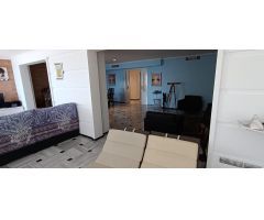 Fantastico piso situado en primera linea de Playa Levante. 2 habitaciones y 2 baños. Reformado