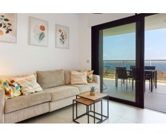 Moderno piso de lujo de 2 dorm. en Sunset Cliffs, Playa de Poniente - www.inmobiliarialesdunes.com
