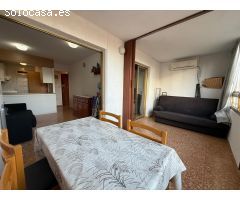 Apartamento en zona de Levante. 1 dormitorio, 1 baño. piscina comunitaria y parking. en buen estado