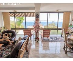 Bonito apartamento de 1 dorm. con vistas al mar en Playa de Poniente - www.inmobiliarialesdunes.com