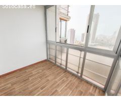 Piso de 2 dorm. en Vía Parque a 600m de la Playa de Poniente - www.inmobiliarialesdunes.com