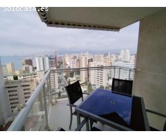 Apartamento de 2 dormitorios, 2 baños. Piscina. garaje propio.