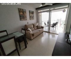 Apartamento de 2 dormitorios, 2 baños. Piscina. garaje propio.