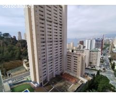 Apartamento de 2 dormitorios, 2 baños. Piscina. garaje propio.