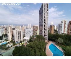 Apartamento de 2 dormitorios, 2 baños. Piscina. garaje propio.