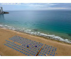 Apartamento en primera linea de playa levante con parking y piscina. www.inmobiliarialesdunes.com