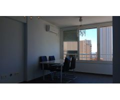 Apartamento reformado en Benidorm. 2 dormitorios, 1 baño. A/A. Piscina. Pista de tenis