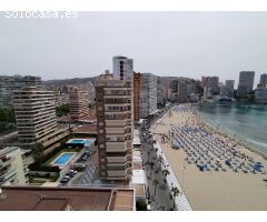 Apartamento en primera linea de playa Levante. 2 habitaciones, 1 baño. Parking comunitario.