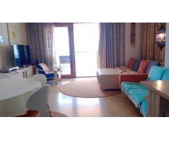 Apartamento en primera linea de Levante. 2 Habitaciones, 2 baños, 1 aseo. parking y piscina comun.