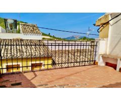 Casa de pueblo con huerto