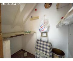 Casa junto al ayuntamiento de Pinos Puente