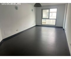 Bonito ático con plaza de parking y terraza/solarium