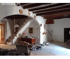 Amplia casa para reformar a unos pasos del centro de Costitx