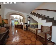 Bonita casa con solárium y vistas panorámicas