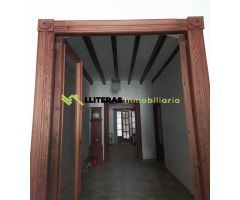 Gran Edificio señorial con garage y jardin en el centro de Inca