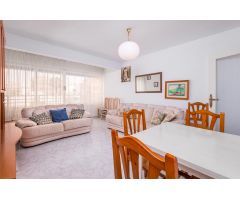 APARTAENTO PRIMERA LINEA PASEO MARÍTIMO DE 3 HABITACIONES