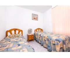 APARTAENTO PRIMERA LINEA PASEO MARÍTIMO DE 3 HABITACIONES