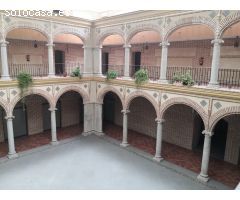 ofrece Piso de dos dormitorios en Palacio de Cárdenas en Arevalo