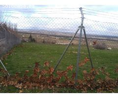 FINCA RUSTICA  para tener tu espacio al aire libre , a dos kilometros de Avila
