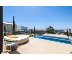 Villa en Venta en Fuengirola, Málaga