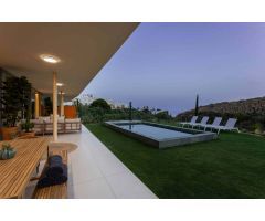 Villa en Venta en Fuengirola, Málaga