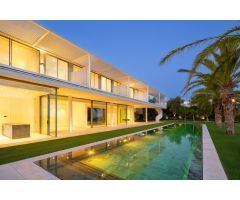 Villa en Venta en Casares, Málaga